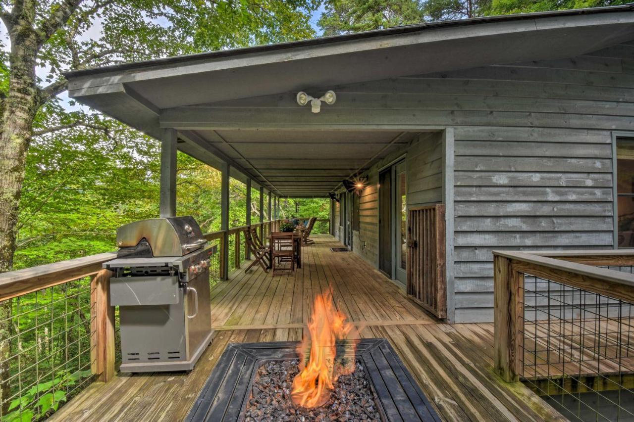 Cozy Clayton Cabin With Deck And Mountain Views! Villa Екстериор снимка